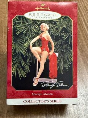 New vintage Hallmark Keepsake Marilyn Monroe Christmas Ornament